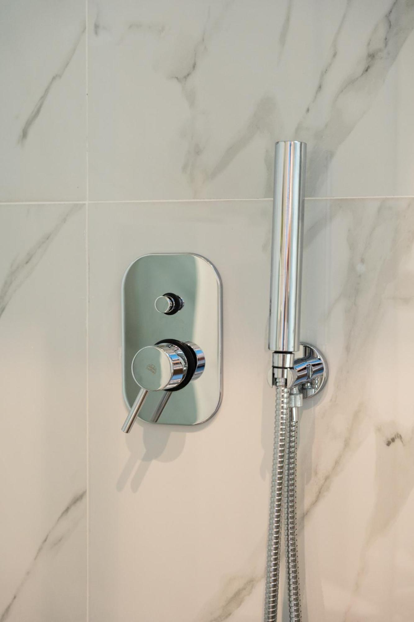 Velvet Luxury Studios In The City Center By Binobi! Thessaloníki Eksteriør bilde